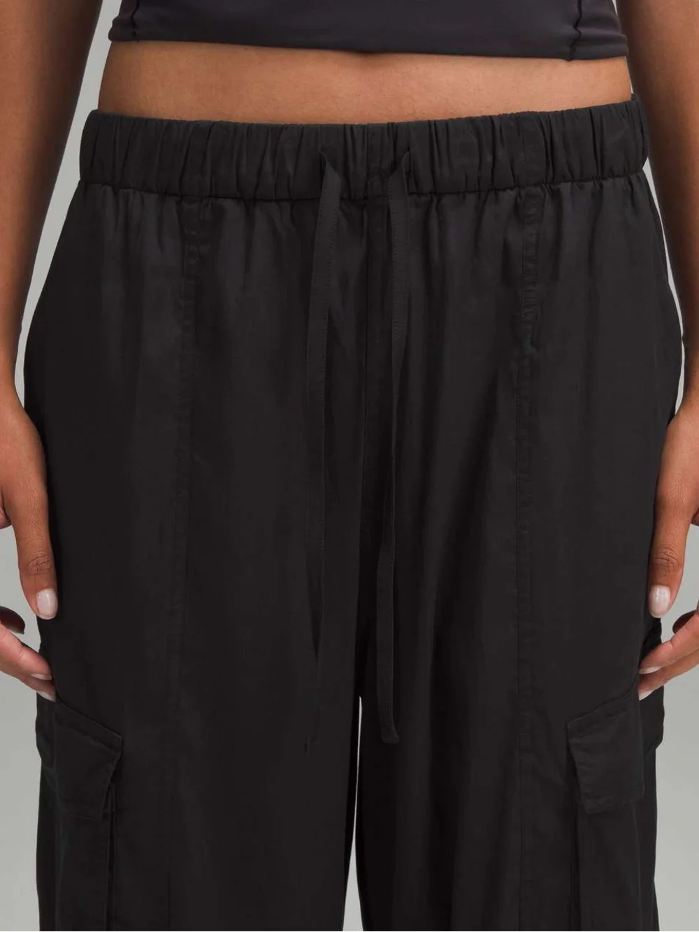 Lululemon Lightweight Adjustable Mid-Rise Cargo Pant